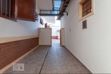 Casa à venda com 445m², 4 quartos e sem vaga Casa à venda com 445m², 4 quartos e sem vagaQuintal
