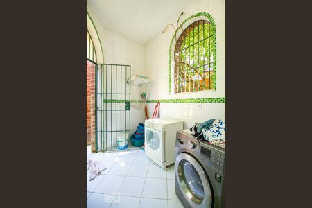 Casa de condomínio para alugar com 600m², 4 quartos e 3 vagasÁrea de Serviço