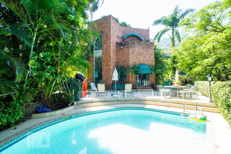 Casa de condomínio para alugar com 600m², 4 quartos e 3 vagasÁrea Externa