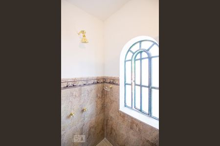 Casa de condomínio para alugar com 600m², 4 quartos e 3 vagasBanheiro Suite 1