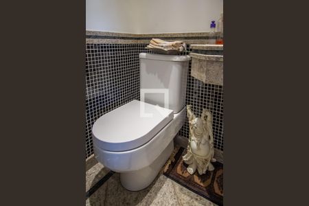 Apartamento à venda com 148m², 3 quartos e 2 vagas Apartamento à venda com 148m², 3 quartos e 2 vagasLavabo