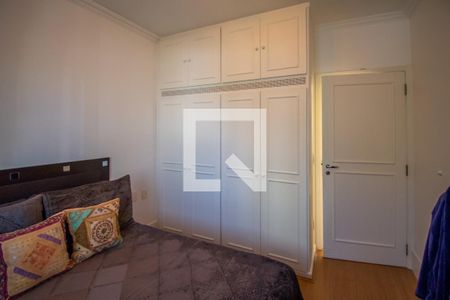 Apartamento à venda com 148m², 3 quartos e 2 vagas Apartamento à venda com 148m², 3 quartos e 2 vagasQuarto 1