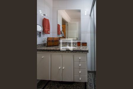 Apartamento à venda com 148m², 3 quartos e 2 vagas Apartamento à venda com 148m², 3 quartos e 2 vagasBanheiro da Suíte