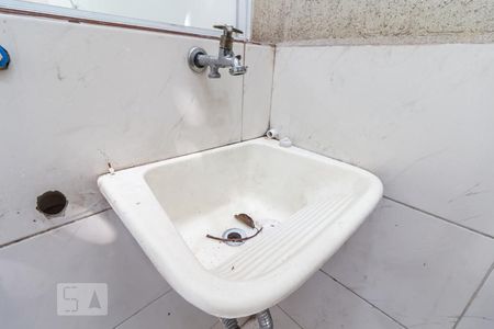 Tanque da Área de Serviço de kitnet/studio para alugar com 1 quarto, 40m² em Nova Aldeinha, Barueri