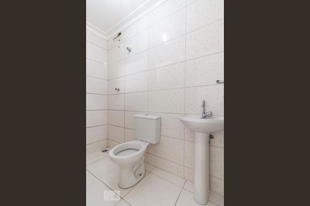 Banheiro de kitnet/studio para alugar com 1 quarto, 40m² em Nova Aldeinha, Barueri