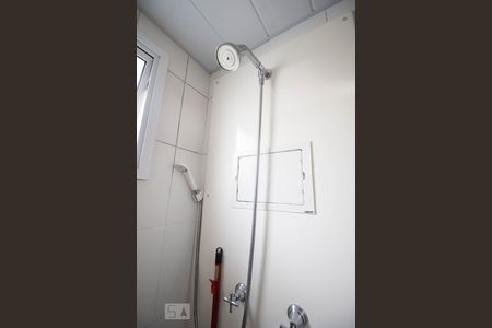 Apartamento à venda com 74m², 2 quartos e 1 vagaBanheiro da Suite