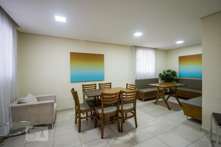 Apartamento à venda com 74m², 2 quartos e 1 vagaSalão  de Festa