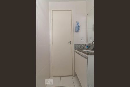 Banheiro  de apartamento à venda com 3 quartos, 64m² em Silveira, Belo Horizonte