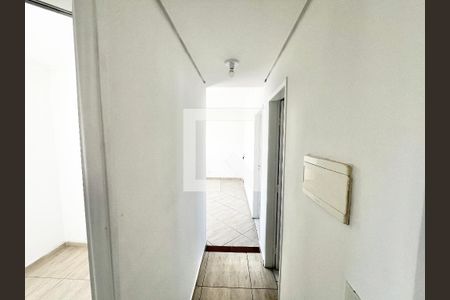 Corredor de apartamento para alugar com 3 quartos, 70m² em Vila Barbosa, São Paulo