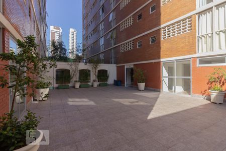 Apartamento à venda com 74m², 2 quartos e 1 vaga Apartamento à venda com 74m², 2 quartos e 1 vagaÁrea comum