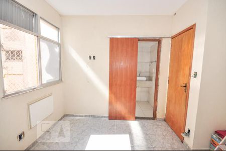 Apartamento à venda com 72m², 3 quartos e 1 vaga Apartamento à venda com 72m², 3 quartos e 1 vagaSuíte