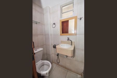 Apartamento à venda com 72m², 3 quartos e 1 vaga Apartamento à venda com 72m², 3 quartos e 1 vagaBanheiro Social