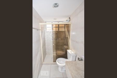 Apartamento à venda com 72m², 3 quartos e 1 vaga Apartamento à venda com 72m², 3 quartos e 1 vagaBanheiro Suíte