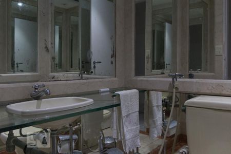 Apartamento para alugar com 144m², 4 quartos e 2 vagasBanheiro Social