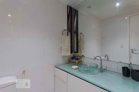 Apartamento para alugar com 144m², 4 quartos e 2 vagasBanheiro