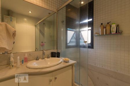 Apartamento para alugar com 144m², 4 quartos e 2 vagasBanheiro (Suíte)