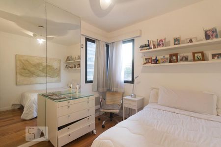 Apartamento para alugar com 144m², 4 quartos e 2 vagasQuarto 3