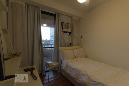 Apartamento para alugar com 144m², 4 quartos e 2 vagasQuarto