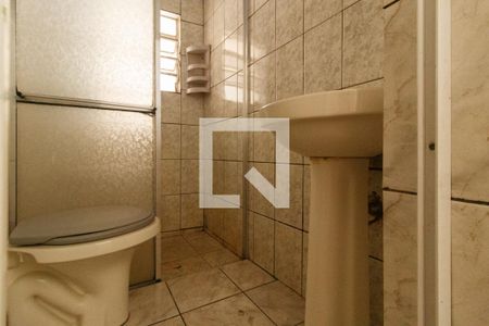 Banheiro de casa para alugar com 1 quarto, 70m² em Vila Maria Alta, São Paulo