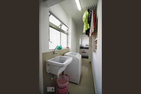 Apartamento para alugar com 68m², 2 quartos e sem vagaÁrea de Serviço