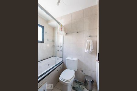 Apartamento à venda com 120m², 3 quartos e 2 vagasBanheiro suíte