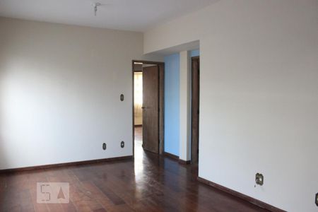 Sala de apartamento para alugar com 3 quartos, 85m² em Sagrada Familia, Belo Horizonte