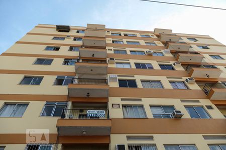 Apartamento à venda com 55m², 2 quartos e sem vaga Apartamento à venda com 55m², 2 quartos e sem vagaFachada
