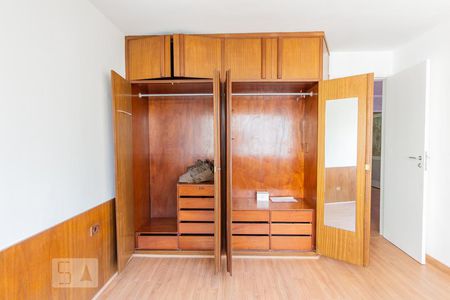Quarto (armário) de apartamento para alugar com 1 quarto, 60m² em Jardim Paulista, São Paulo