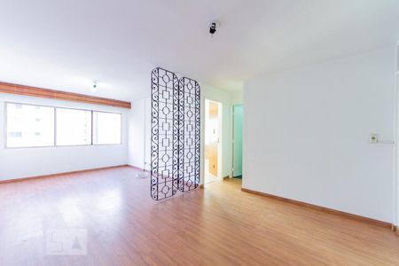 Sala de estar e jantar de apartamento para alugar com 1 quarto, 60m² em Jardim Paulista, São Paulo