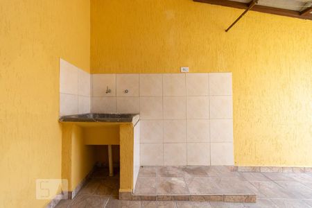 Casa à venda com 55m², 2 quartos e 1 vagaÁrea de serviço