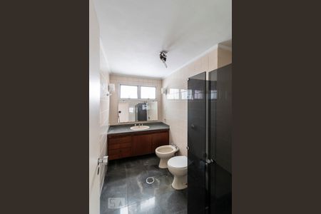 Banheiro de apartamento para alugar com 4 quartos, 175m² em Santo Amaro, São Paulo