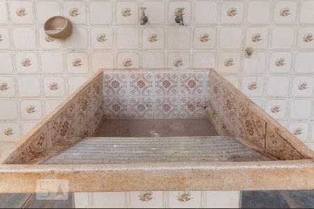 Casa para alugar com 350m², 5 quartos e sem vagaLavanderia - Tanque