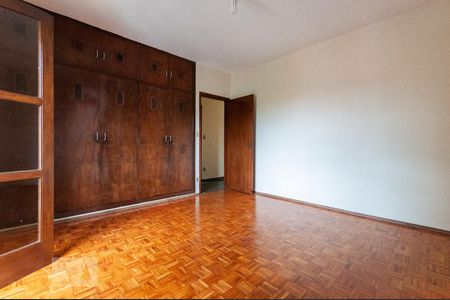 Casa para alugar com 350m², 5 quartos e sem vagaQuarto 2