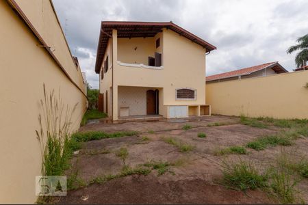 Casa para alugar com 350m², 5 quartos e sem vagaQuintal