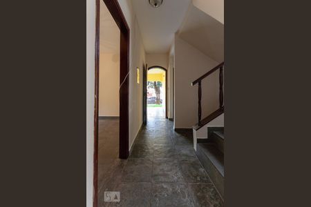 Casa para alugar com 350m², 5 quartos e sem vagaPorta de entrada