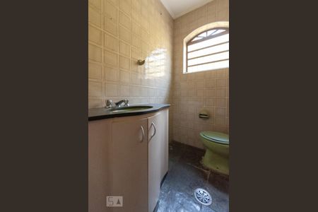 Casa para alugar com 350m², 5 quartos e sem vagaLavabo