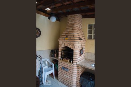 Casa à venda com 180m², 3 quartos e 4 vagas Casa à venda com 180m², 3 quartos e 4 vagasChurrasqueira