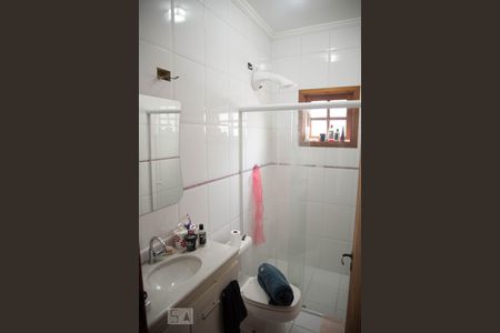 Casa à venda com 180m², 3 quartos e 4 vagas Casa à venda com 180m², 3 quartos e 4 vagasBanheiro suite 2