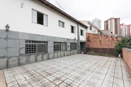 Casa à venda com 400m², 7 quartos e 4 vagasQuintal da entrada 