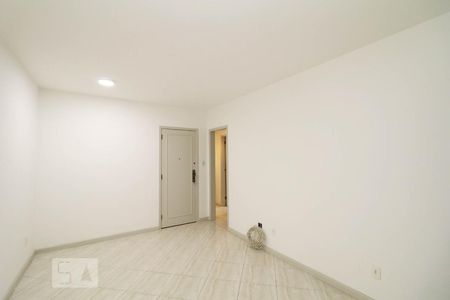 Sala. de apartamento à venda com 3 quartos, 74m² em Leme, Rio de Janeiro