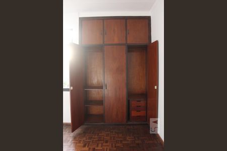 Quarto 1 de apartamento para alugar com 2 quartos, 75m² em São Francisco, Belo Horizonte