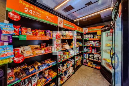 Apartamento à venda com 56m², 2 quartos e 1 vagamini market