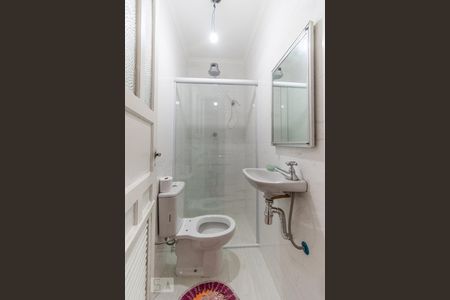 Casa à venda com 350m², 4 quartos e 2 vagasBanheiro de Serviço