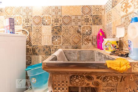 Casa à venda com 350m², 4 quartos e 2 vagasÁrea de Serviço - Detalhe