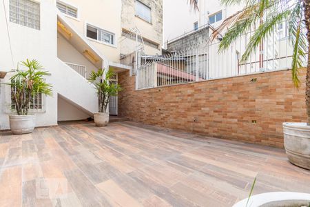 Casa à venda com 350m², 4 quartos e 2 vagasQuintal