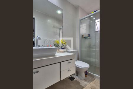 Apartamento à venda com 370m², 3 quartos e 4 vagas Apartamento à venda com 370m², 3 quartos e 4 vagasBanheiro da suite 2