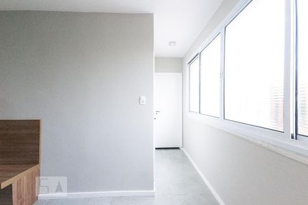 Apartamento à venda com 83m², 3 quartos e 1 vagaÁrea de Serviço