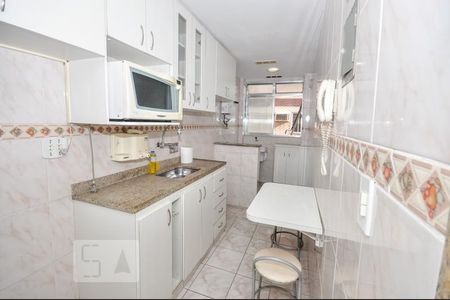 Apartamento à venda com 62m², 2 quartos e 1 vagaCozinha e Área de Serviço