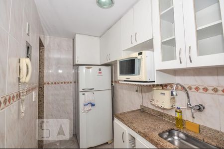 Apartamento à venda com 62m², 2 quartos e 1 vagaCozinha e Área de Serviço