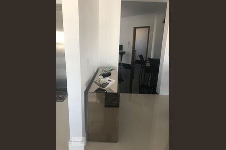 Apartamento para alugar com 283m², 4 quartos e sem vaga Apartamento para alugar com 283m², 4 quartos e sem vagaDetalhe